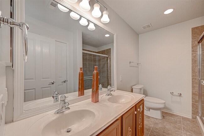 Building Photo - 13600 Breton Ridge St