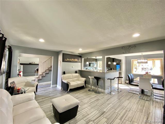 Building Photo - 2468 S Evanston St