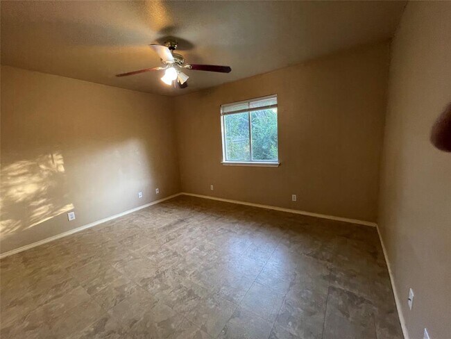 Building Photo - 729 Blue Oak Cir