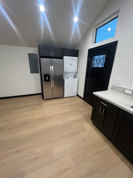 Building Photo - 1405-1405 Crenshaw Blvd