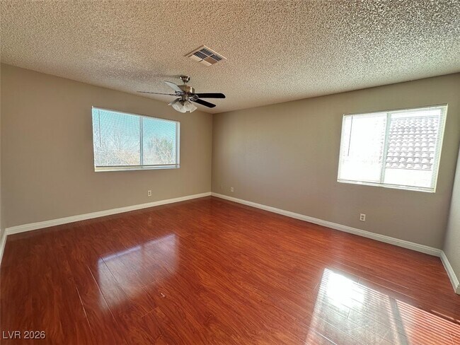 Building Photo - 120 Clifton Heights Dr