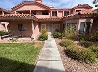 Building Photo - Stunning 3Bed/2Bath/2Car 1st Floor Condo with Private Yard, and Luxurious Amenities! $300 Off Mov...