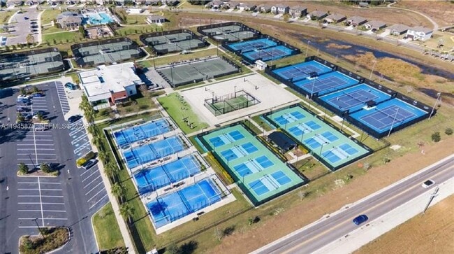 Building Photo - 6346 Back Forty Lp