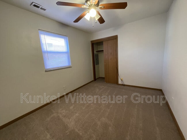 Building Photo - 1813 Jamestown Rd