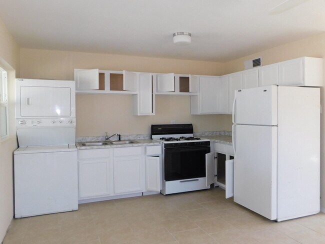 Building Photo - 8308 Capitan Cir
