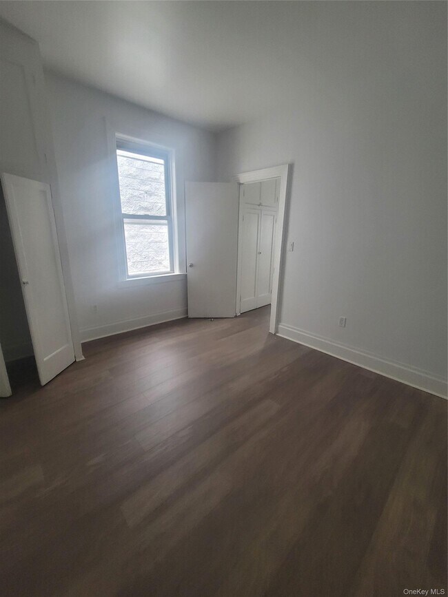 Building Photo - 3553 Holland Ave