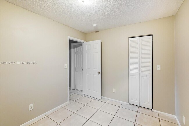 Building Photo - 7820 SW 9th St