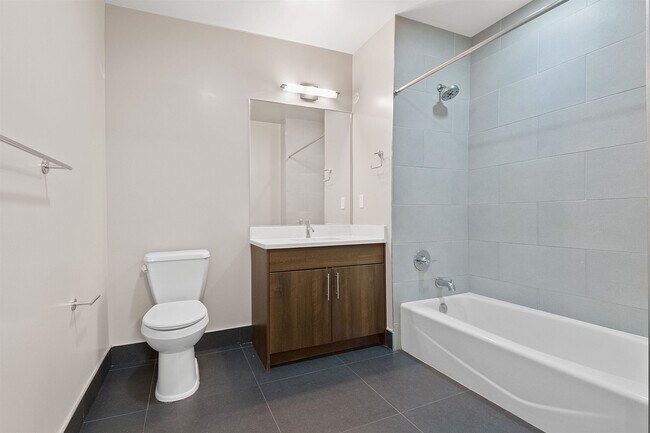 Building Photo - 100 Marshall St