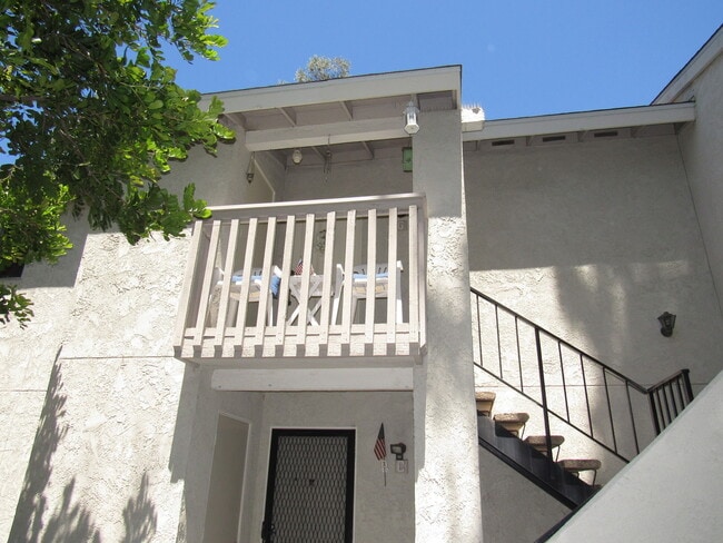 Building Photo - One Bedroom Condo in Mission Viejo!