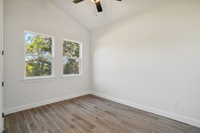 Building Photo - 3006 Dew Drop