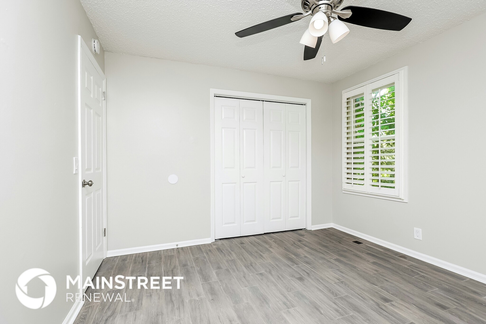 Building Photo - 230 Sunny Acre Dr