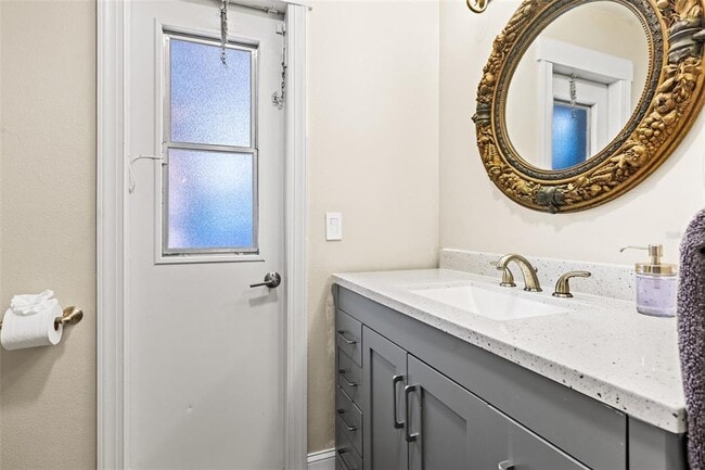 Building Photo - 6701 Leeward Isle Way