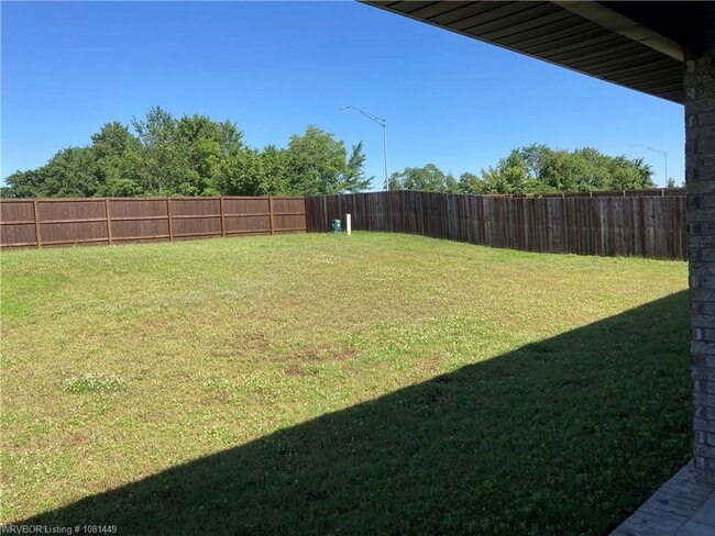 Building Photo - 8000 Jepsen Dr