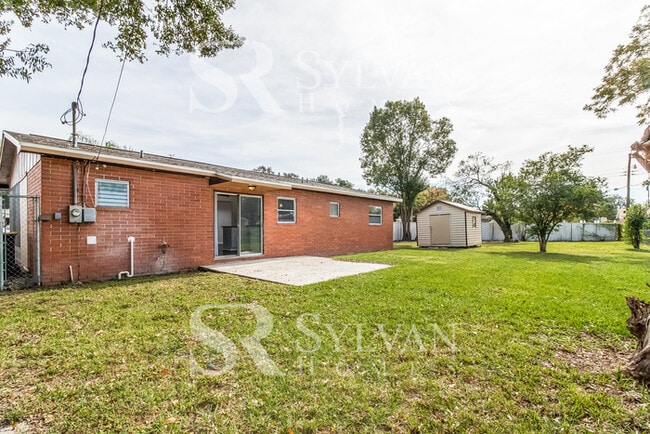 Building Photo - Living where You Love is Good for your Heart!