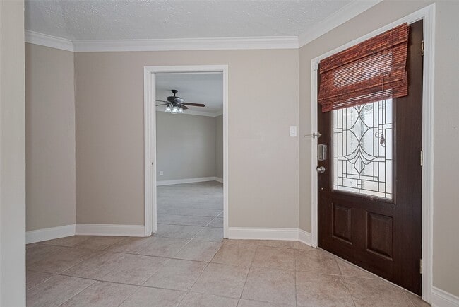 Building Photo - 16006 Glen Mar Dr