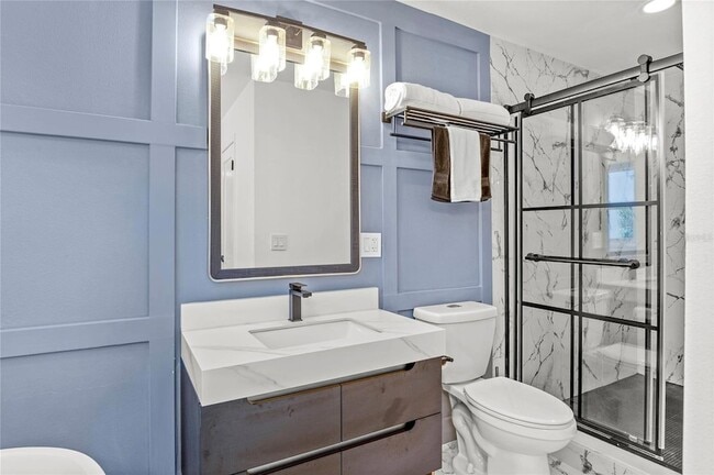 Building Photo - 2350 Sherbrooke Rd