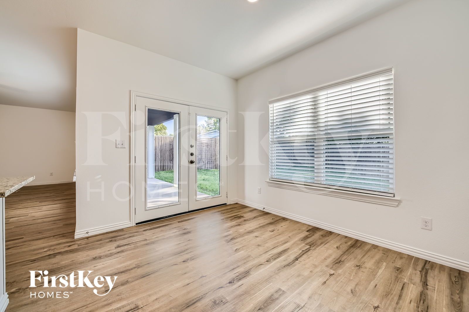 Building Photo - 7384 Parkside Pl Dr