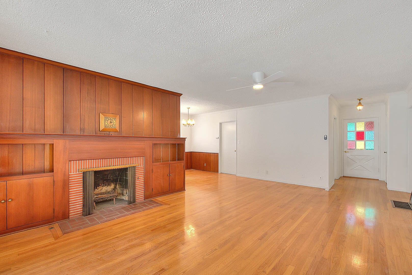 Building Photo - 10860 Oregon Ave