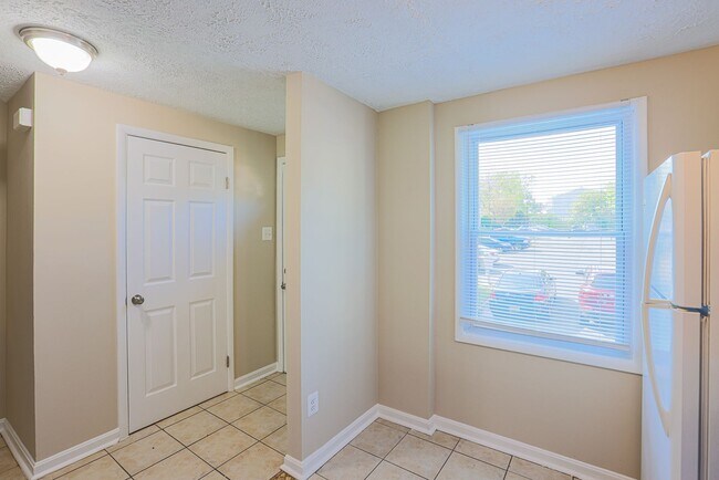 Building Photo - 2509 Merrick Ct