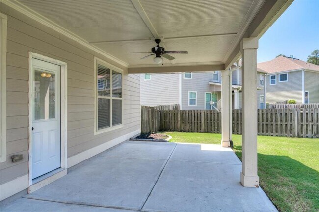 Building Photo - 5634 Sunbury Loop