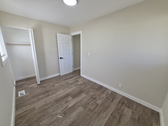 Building Photo - 8515 Georgiana Ln