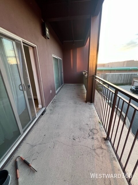 Building Photo - 1650 Riverwoods Dr