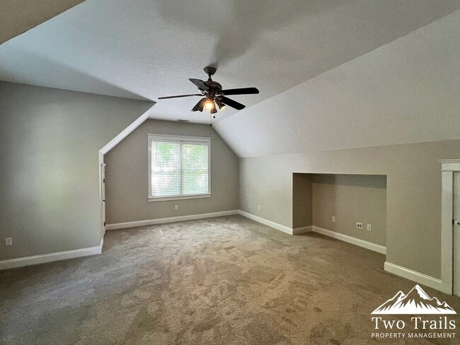Building Photo - GORGEOUS 4 BED/2.5 BATH IN BILTMORE PARK