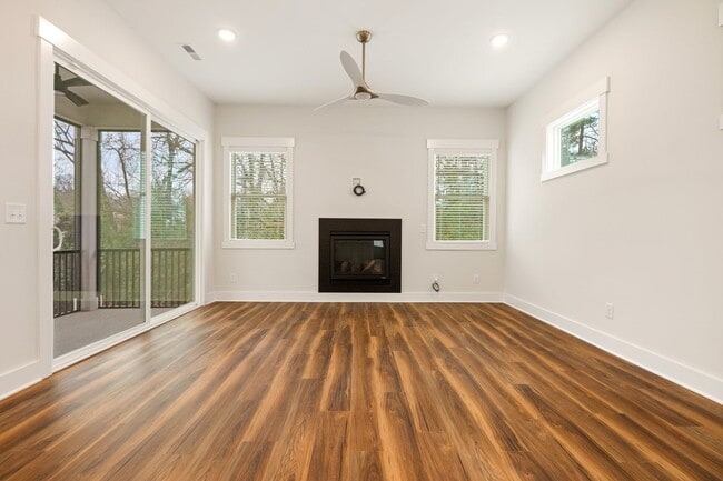 Building Photo - Newly Built 4-bedroom, 4-bathroom Home in Durham, NC