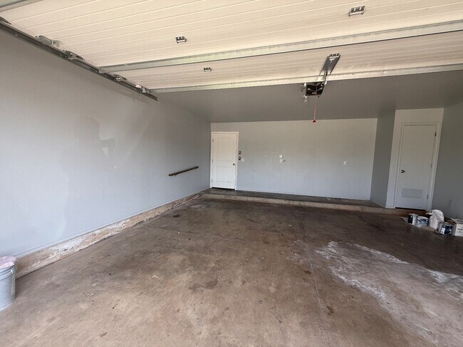 Building Photo - 6605 NW 158th St
