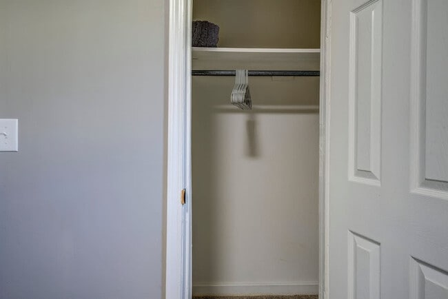 Building Photo - 220 Highland Ave