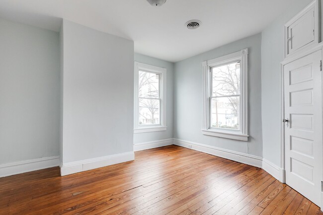 Building Photo - 3 Bedroom Home in North Highland Park ***A...