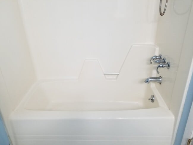 Building Photo - 1 Abbott Rd