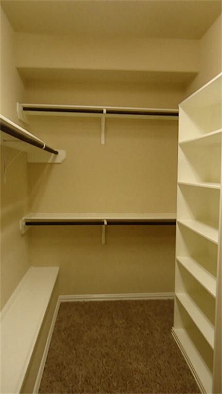 Building Photo - 22423 Albee Dr