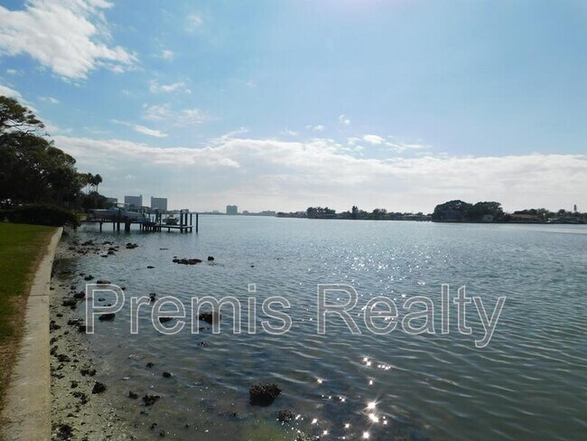 Building Photo - 7838 Causeway Blvd N