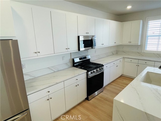 Building Photo - 30310 Wild Oat St