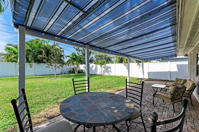 Building Photo - 6000 Bayou Grande Blvd NE