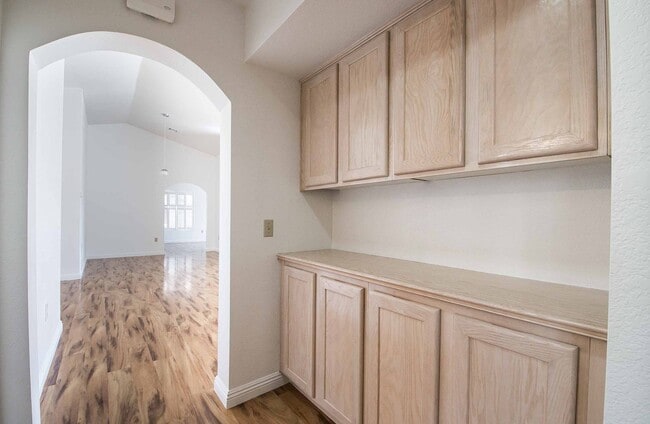 Building Photo - Sun City Summerlin - Golf Course Community...