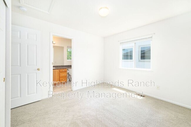 Building Photo - 10227 Bentwood Cir