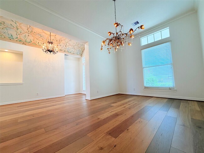 Building Photo - 25047 Northampton Forest Dr