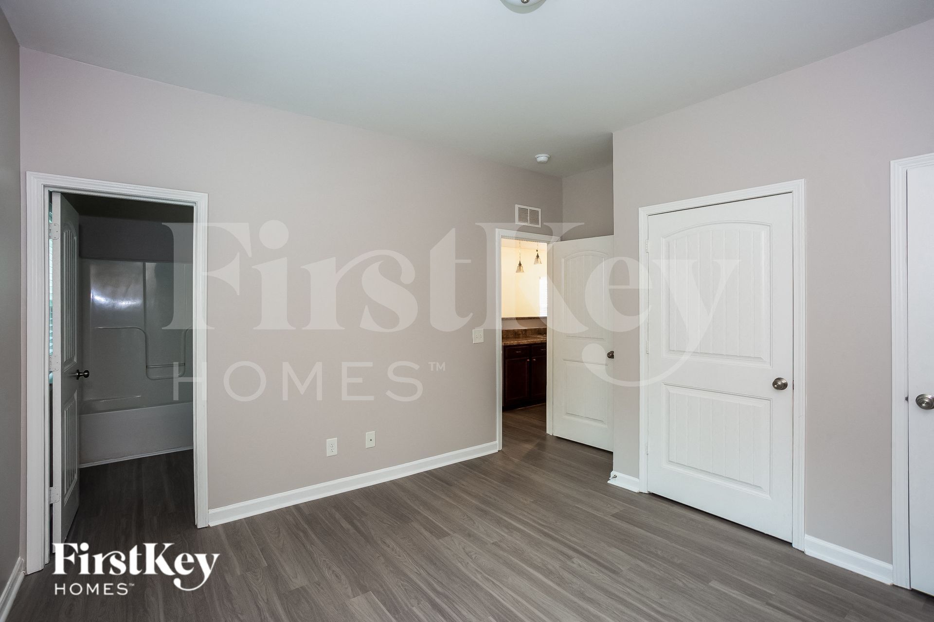 Building Photo - 161 Princess Ave SW