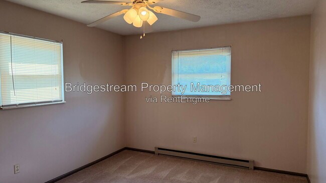 Building Photo - 40 Candlewood Ct