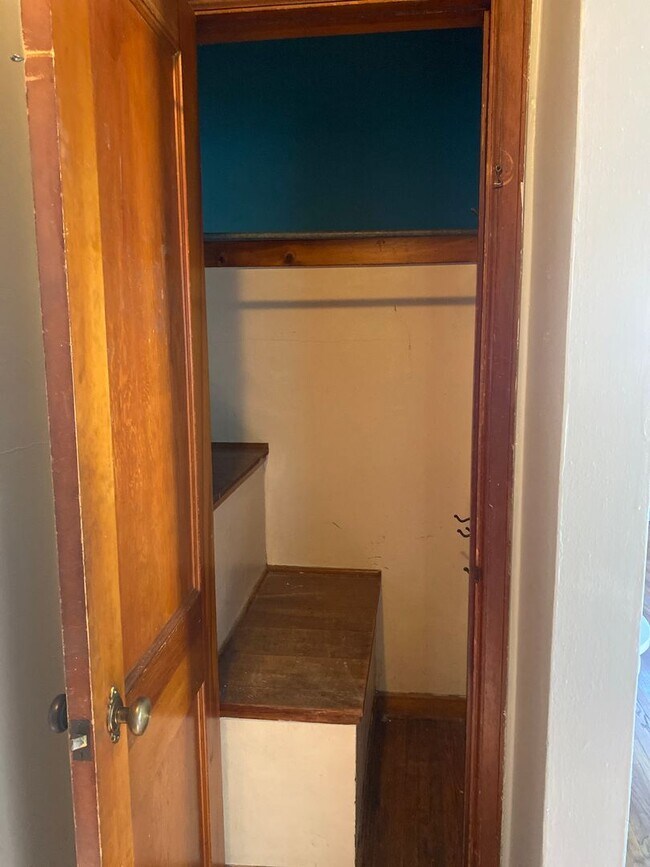 Building Photo - 320 Boston Ave