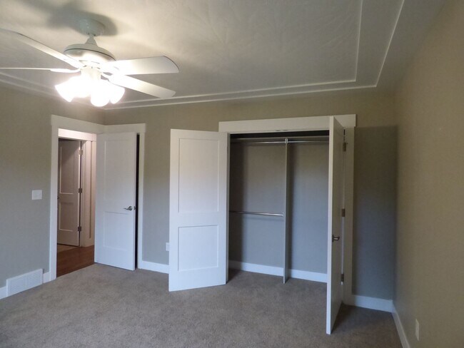 Building Photo - Cozy Bungalow in Berthoud