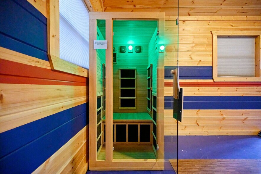 Building Photo - 173 Guppy Ln