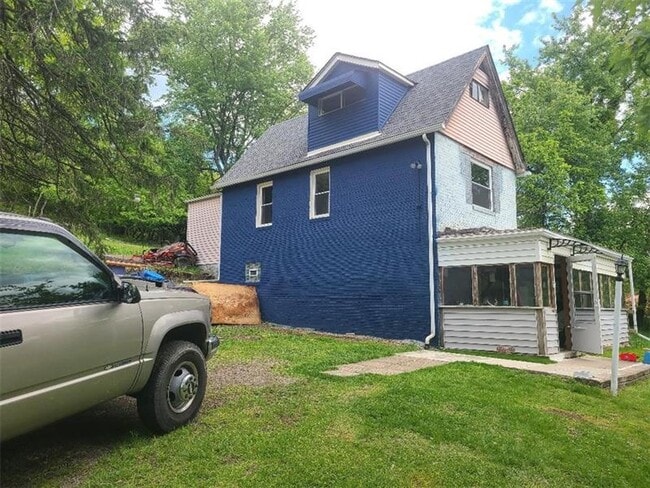 Building Photo - 207 Montana Ave