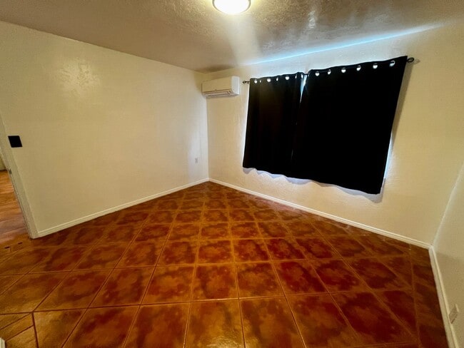 Building Photo - Charming 3-Bedroom Home for Rent in Lander...