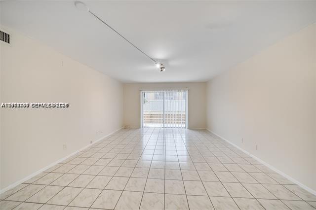 Building Photo - 4848 NW 24th Ct