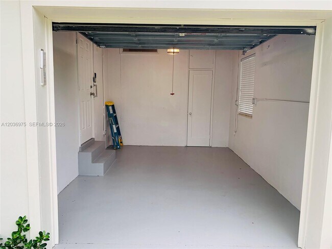 Building Photo - 1244 S Alhambra Cir