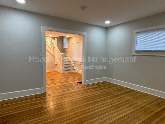 Building Photo - 1526 Bellefontaine St