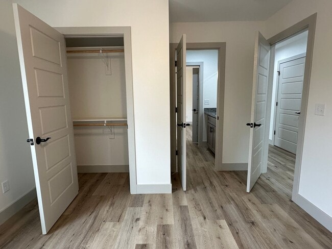 Building Photo - BRAND NEW 4 BED 3 BATH in WAYNESVILLE